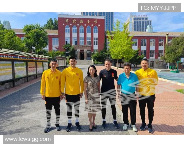 大连东北路小学足球明星展现青春活力与团队精神的精彩瞬间