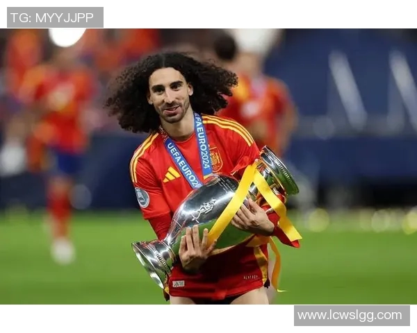 绑头带的足球明星们如何在赛场上展现个性与实力的完美结合