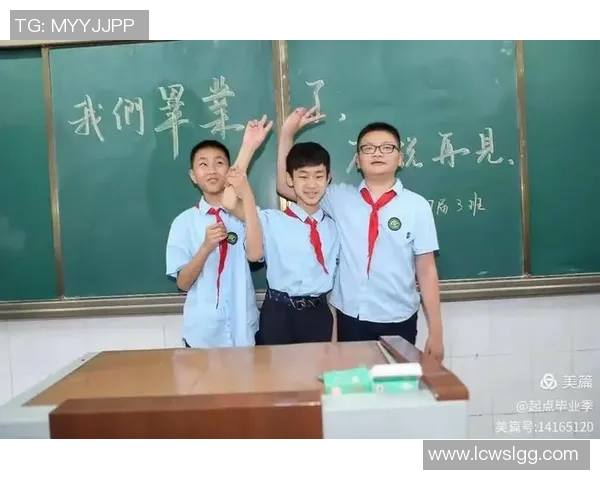 足球明星与普通人之间的梦想约定与共同追求的故事